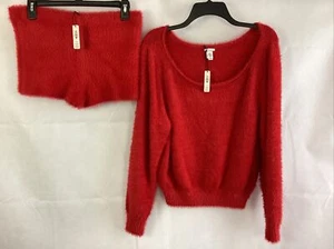New VICTORIA'S SECRET Lounge Set Sweater and Shorts Red Size M Stretch Faux Fur - Picture 1 of 15