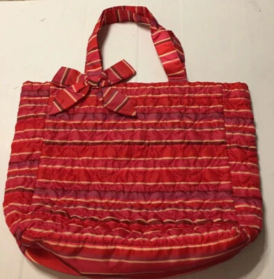 NUEVO Bolso de Mano Avon Rosa Rayas/Acolchado Floral/Compras/Cualquier cosa - Se pliega para Almacenar Foto 1 de 4