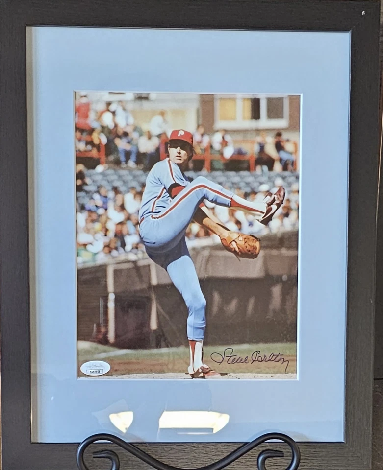 Steve Carlton HOF Philadelphia Phillies Signed Framed 8x10 photo JSA COA  - Image 1 of 2
