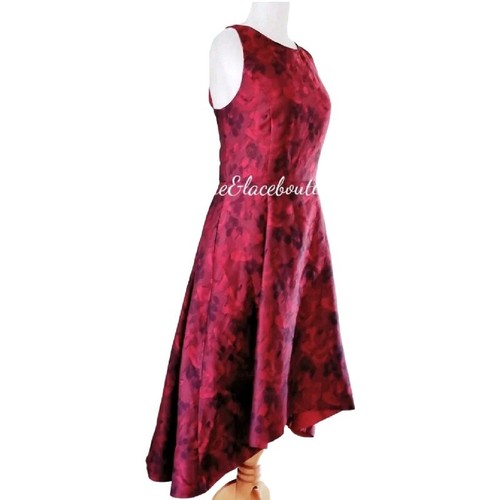 ABITO SAN VALENTINO NUOVO CON ETICHETTE WHITE HO BLACK MARKET TG M 8 RV $180!