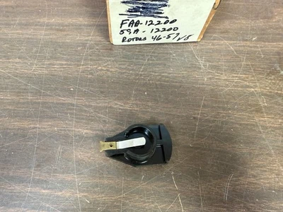 1946 1947 1948-1956 FORD MERCURY V8 + 6 CYL DISTRIBUTOR ROTOR 1125 - Image 1 of 2