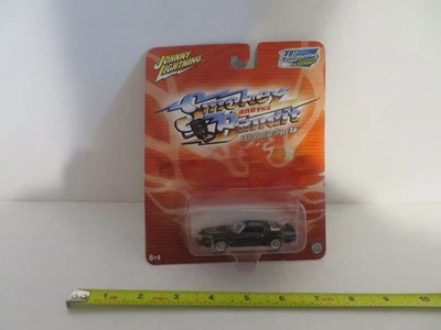 Johnny Lightning Smokey and the Bandit 1977 Pontiac Trans AM Black 2004 MOC - Image 1 of 4