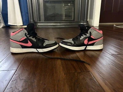 7 码 - Air Jordan 1 Mid 粉色阴影 — 第 1/4 张图片