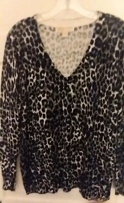Suéter Michael Kors Talla L Negro Gris Blanco Leopardo Algodón Cuello en V Pullover Túnica Foto 1 de 4