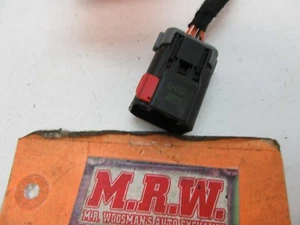 WIRE PLUG CONNECTOR DRIVER LEFT REAR FRONT DOOR WINDOW MOTOR POWER GLASS LIFT   - Picture 1 of 6