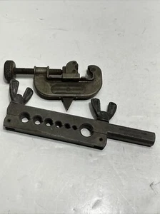 USED Vintage Craftsman Flaring Tool #5537CU and The Capewell Mnf. Co. Pipe Tool - Picture 1 of 14