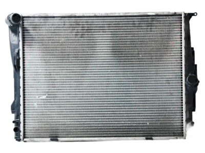 BMW E90 328I 2007-2011 serie 3 3,0 L motor N52N refrigeración radiador OEM Foto 1 de 4