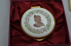 STAFFORDSHIRE LTD. CAJA ESMALTES EDICIÓN - HM REINA ISABEL LA REINA MADRE - Imagen 1 de 7