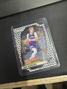 2024-25 Panini Prizm Monopoly Man Black & White Prizm SP Lauri Markkanen #34 - Picture 1 of 2