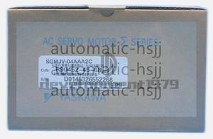 1PC NEW Yaskawa servo motor SGMJV-04AAA2C - Picture 1 of 4