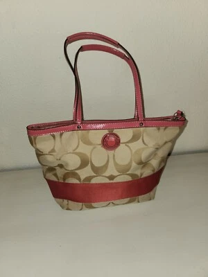 Coach Signature Tote Bag With Berry Stripe Classic - Изображение 1 из 4
