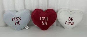 Valentinstag Kissen SET 3 Herzform Kohls feiern zusammen 12"x12" NEU - Bild 1 von 3