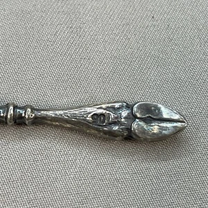 Deer Hoof Beautiful Pattern 6 Cocktail Forks Marked Dessert Vintage Cutery - Picture 1 of 8