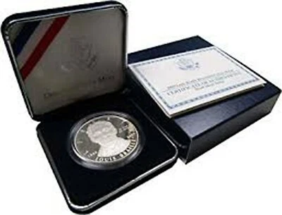 2009 Louis Braille Bicentennial Proof 90% Silver Dollar US MINT Coin Box and COA - Image 1 of 3