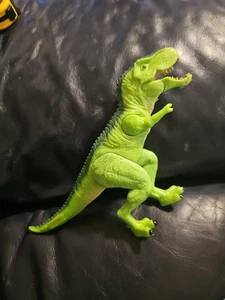 T-Rex Dinosaurier Spielzeug grün UNGETESTET 6" groß Actionfigur - Bild 1 von 10