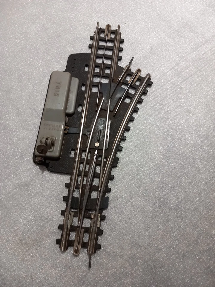 Model Railway Trix Right Hand Point - Image 1 of 4