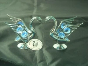 2x CISNES CROMADOS cada uno con 5x STRASS Cristales de Zafiro Mascota EE. UU. con Etiqueta - Imagen 1 de 6