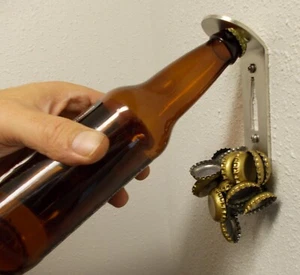 MagnaCatch - El mejor abridor de botellas del mundo con receptor de tapa magnética, diseño de botella - Imagen 1 de 8