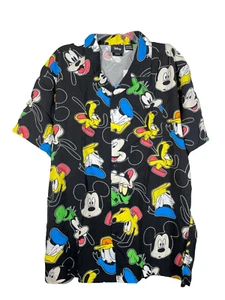 Camisa con botones gráfica de Mickey Mouse y sus amigos de Disney para hombre 2XL 50-52 negra - Imagen 1 de 10