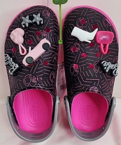Crocs Barbie Crush Clog pink/schwarz Herrengröße 4/Damengröße 6 neu mit Etikett/Jibbitz - Bild 1 von 7