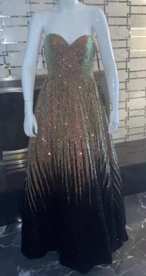 Vestido Formal GLAMOR BY TERANI COUTURE Negro Dorado Talla 8 Lentejuelas $490 Foto 1 de 4