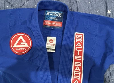 Chaqueta Azul Gracie Barra Equipe GB Jiu Jitsu Gi Niño Niña Niño Adolescente Talla Y4 Nueva Foto 1 de 3