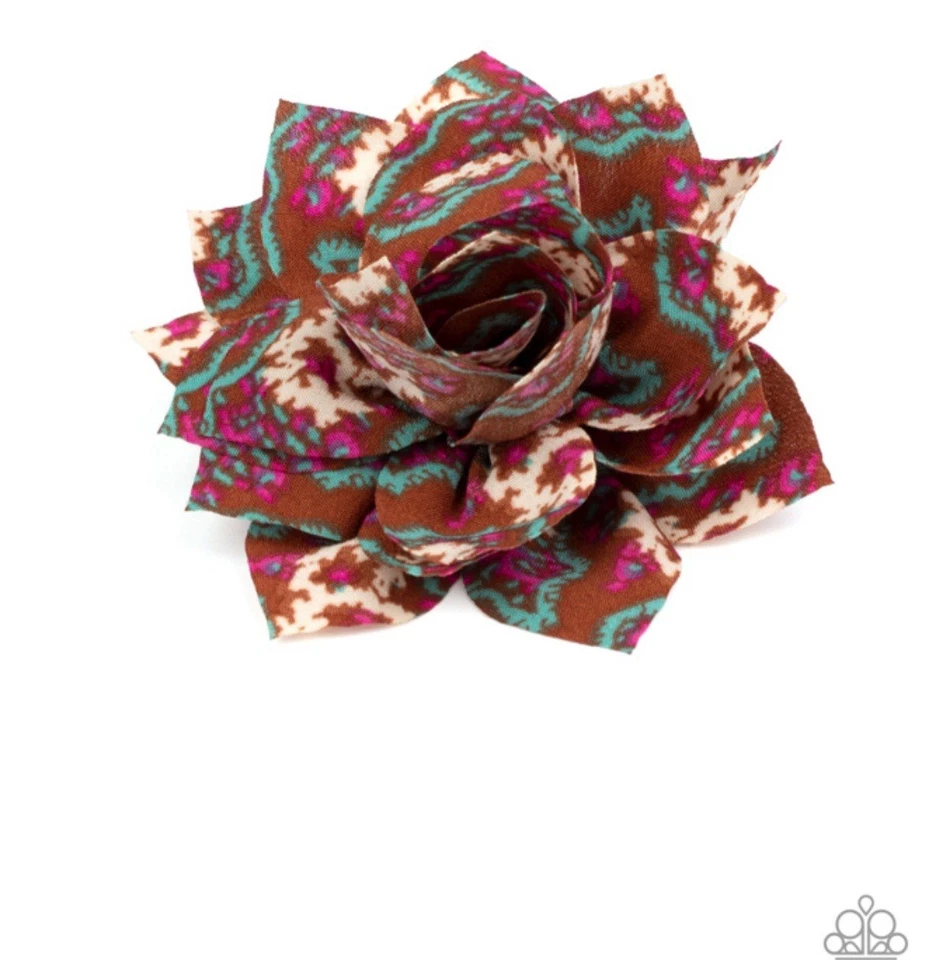 Accesorio de pinza de pelo marrón para paparazzi un día en primavera Foto 1 de 1