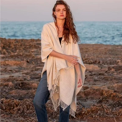 Nuevo Mersea Clásico Envoltura de Viaje Sal Marina Crema Bolsa de Almohada de Viaje OS Mantón con Flecos Foto 1 de 4