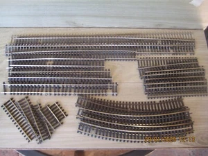 MODEL RAILWAY TRACK BUNDLE 27 PIECES VARIOUS LENGTHS (90-460mm) - Picture 1 of 1