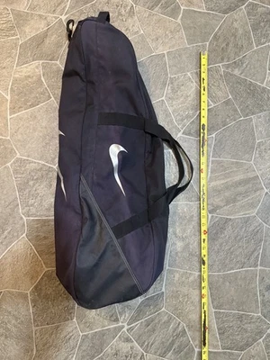 Bolso de bate de béisbol Nike negro grande blanco Swoosh con asas soporte de almacenamiento Foto 1 de 4
