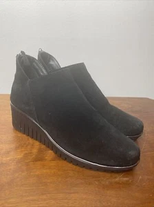 The Flexx Shoes Womens 8.5 Black Suede Wedge Heels Slip Resistant Ankle Boot - Picture 1 of 10