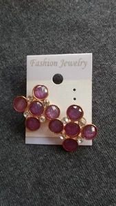 CUTE LAVENDER PIERCED EARRINGS - Picture 1 of 4