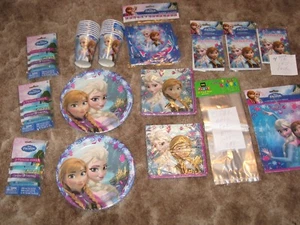 DISNEY FROZEN ELSA&ANNA PARTY PAPER PLATES,NAPKINS,INVITATIONS,BANNER,LOOT BAGS - Picture 1 of 8