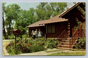 Postcard Kansas Coldwater Rich Rose Ranch Rose Capital of KS Chrome B563 - Picture 1 of 2