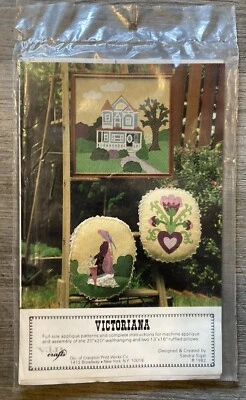 VICTORIAN APPLIQUÉ PATTERN TO MAKE PILLOWS VIP CRAFTS UNCUT VTG 80s NEW NOS NIP - Image 1 of 3