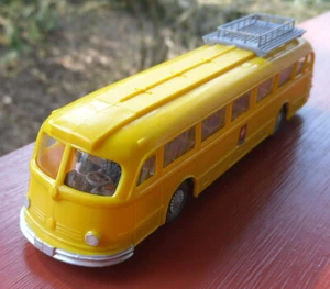 WIKING alter MB Pullman Postbus m. Dachaufbau / Gepäckbrücke PTT - Schweizer Pos - Foto 1 di 4