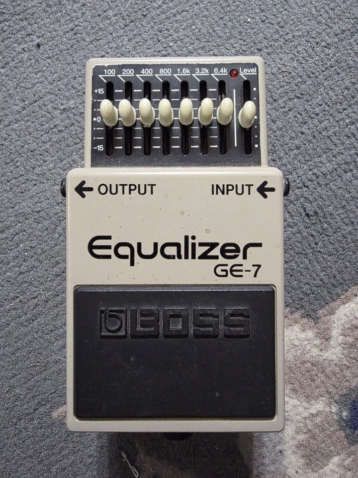 Ecualizador gráfico Boss GE-7 usado 7 bandas ecualizador pedal de efectos para guitarra Foto 1 de 1