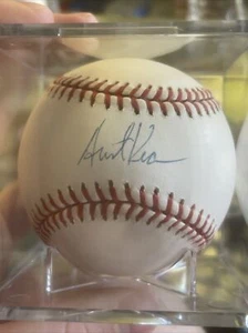 AUSTIN KEARNS Signed Autographed Official Major League ONL Baseball W/case - Picture 1 of 4