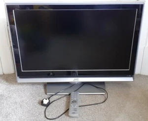 JVC 32" LT-32DA8BJ WIDE LCD TV - Picture 1 of 12