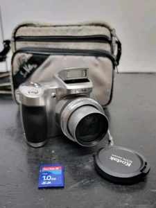 Kodak EasyShare Digital Camera Z710 7.1MP 10x Zoom Tested W/ 1GB SD Card + Bag - Picture 1 of 14