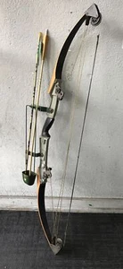 Bear Archery Grayling , mich USA Recurve   BEER POLAR 2 BLACK WOOD  AMO 44” - Picture 1 of 11