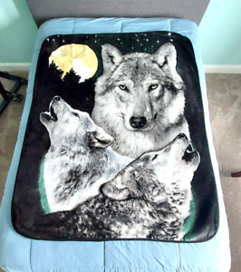 Howling Wolves Yellow Moon Fleece Throw Gift Blanket Moon SOFT