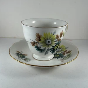 Taza de té y platillo floral Queen Anne China recortado en oro Ridgeway Potteries Ltd - Imagen 1 de 12
