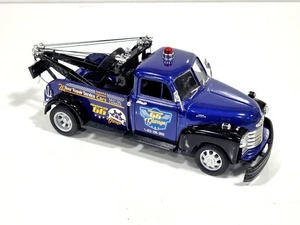 Camión de remolque Welly 1953 Chevrolet 3800 RS Road Service azul diecast 1:24 - Imagen 1 de 11