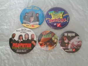 Lot of Vintage Promo Movie / Video Buttons - Mask - Fugitive - Home Alone - Pulp - Picture 1 of 2