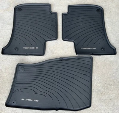 很好! 原始设备制造商 PORSCHE Cayenne E2(3 件套)全天候橡胶地板垫 — 第 1/4 张图片