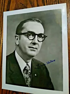 SENATOR JESSE HELMS AUTOGRAPH - SIGNED 8X10 B/W PHOTOGRAPH  - Picture 1 of 2
