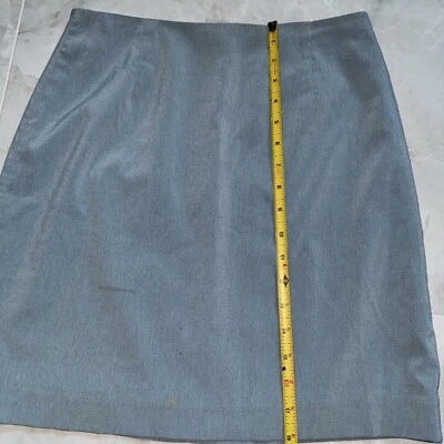 Hugo Buscati Collection Skirt  Light Gray  Size 8 - Image 1 of 4