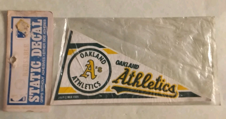 OAKLAND ATHLETICS 1989 STATIC DECAL PENDANT  FLAG - NEW IN PACKAGE - Image 1 of 4