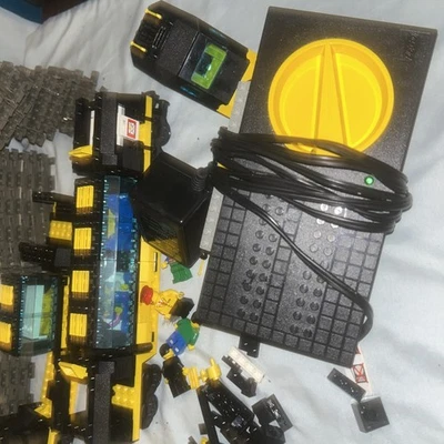 Raro LEGO 90's Vintage TRAIN CARGO RAILWAY (4559) 99% COMPLETO - FUNCIONA!!!  - Imagem 1 de 4